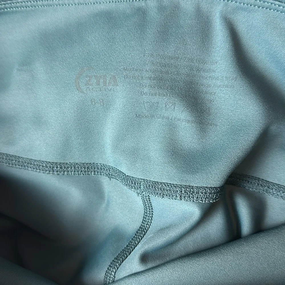 ZYIA Teal Angle Light n Tight Leggings - Picture 7 of 7